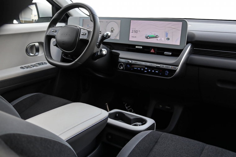 Vehicle Image 15