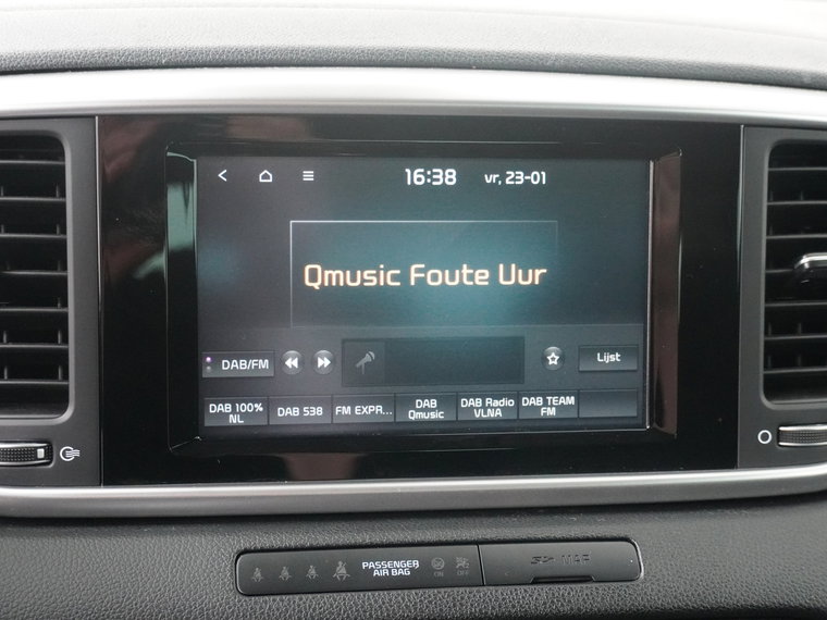 Vehicle Image 27