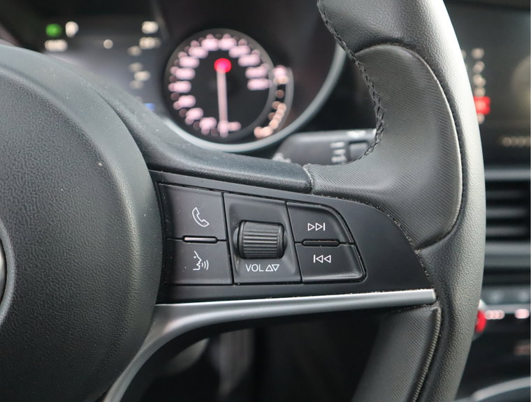 Vehicle Image 52