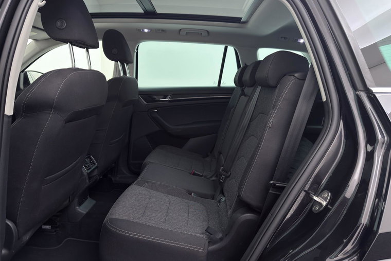 Vehicle Image 19