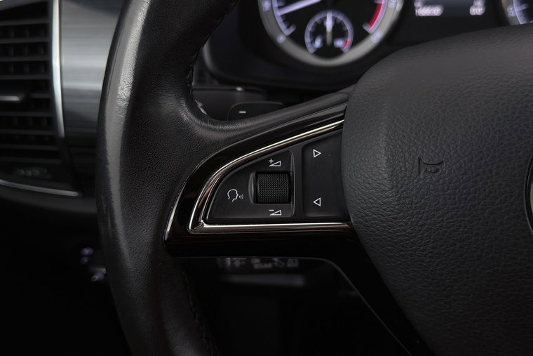 Vehicle Image 33