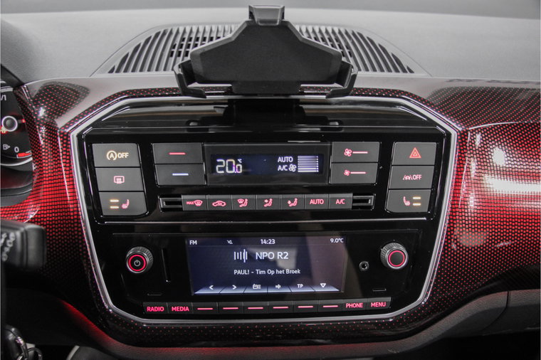 Vehicle Image 19