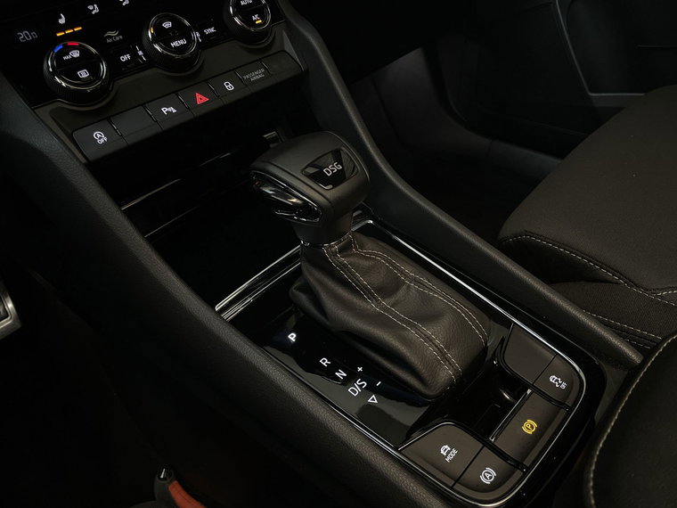 Vehicle Image 27