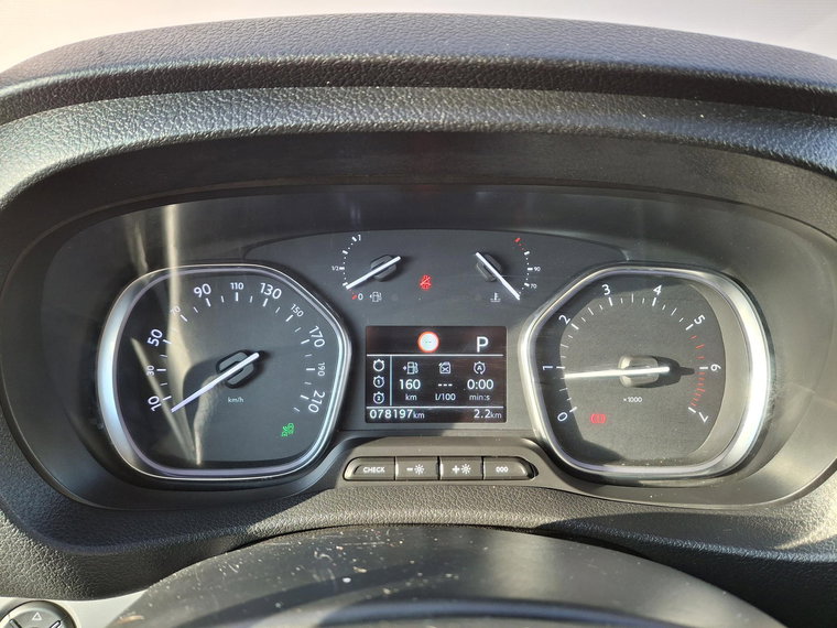 Vehicle Image 19