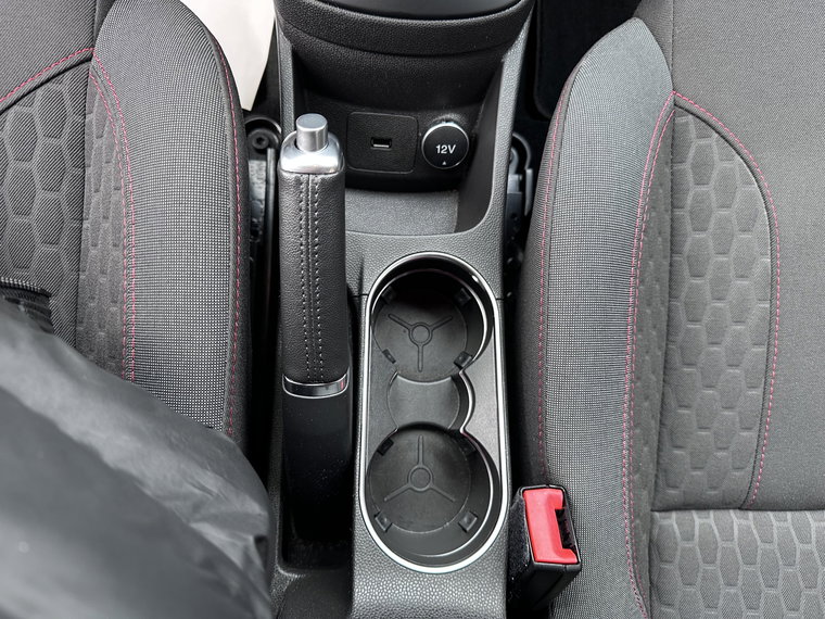Vehicle Image 27