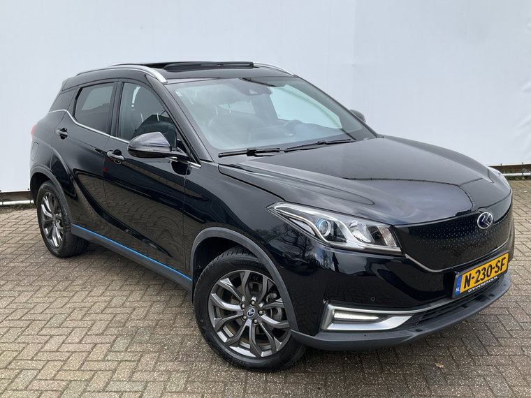 Vehicle Image 25