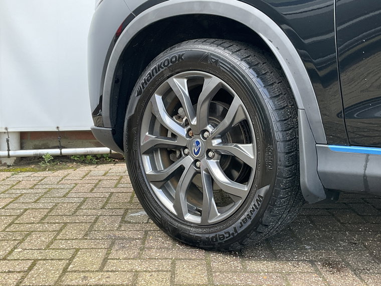 Vehicle Image 33