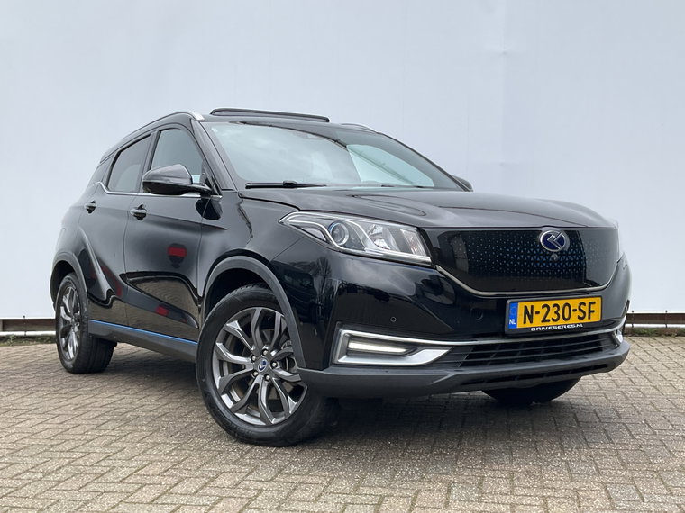 Vehicle Image 35