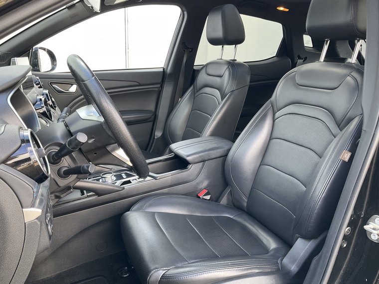 Vehicle Image 9