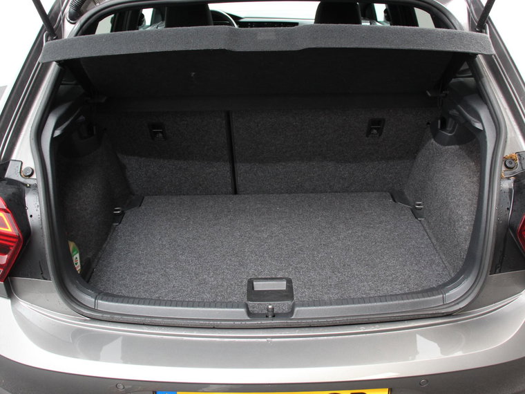 Vehicle Image 38