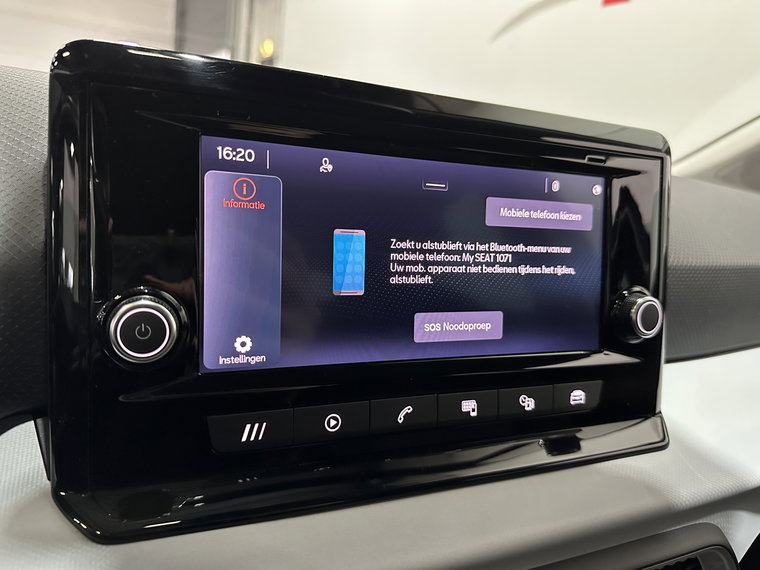 Vehicle Image 19