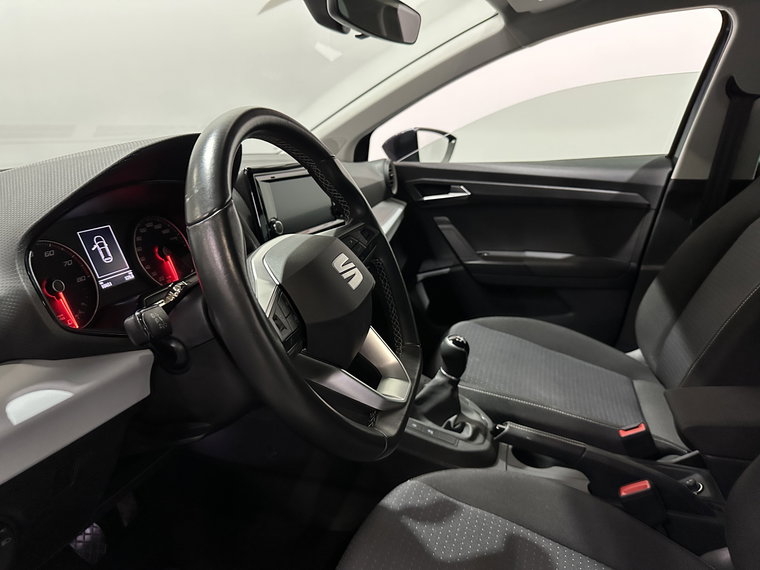 Vehicle Image 23