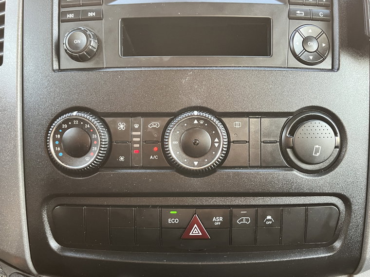 Vehicle Image 46