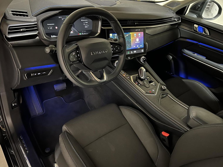 Vehicle Image 13