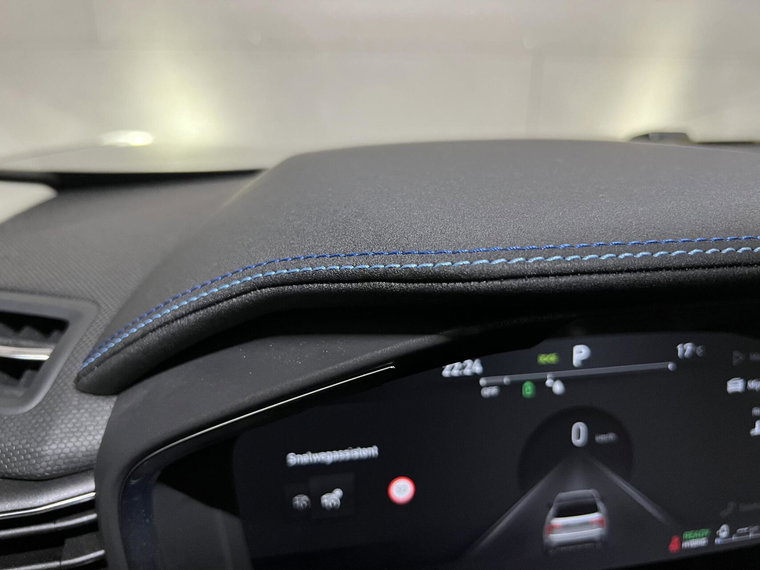 Vehicle Image 39