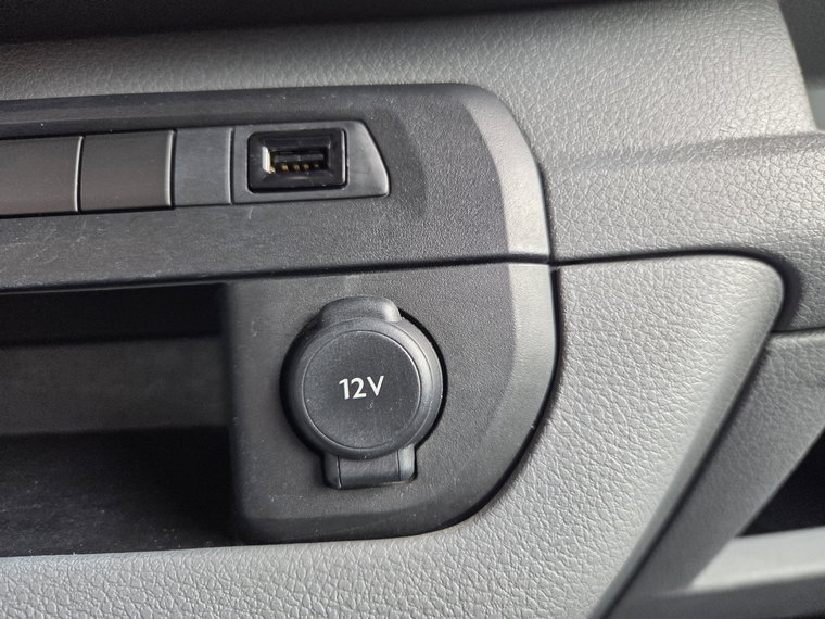Vehicle Image 26