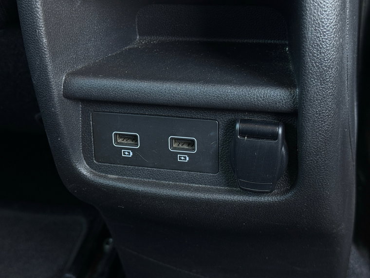 Vehicle Image 29