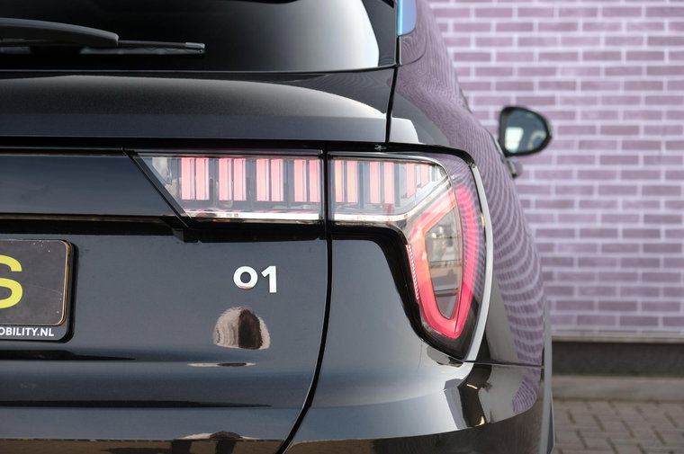 Vehicle Image 23
