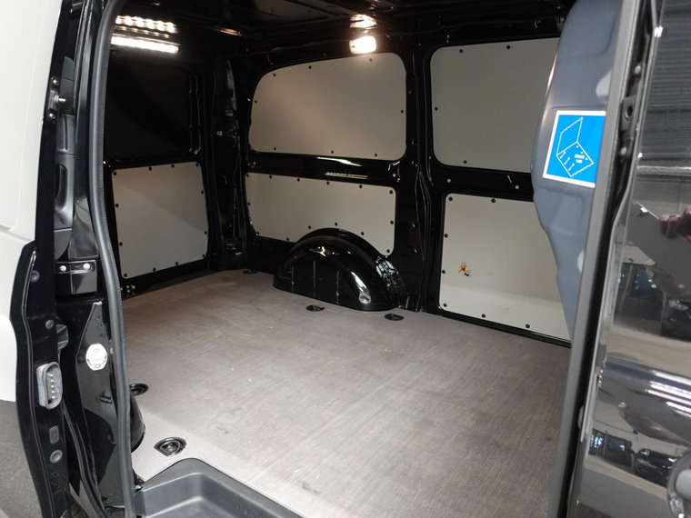 Vehicle Image 37