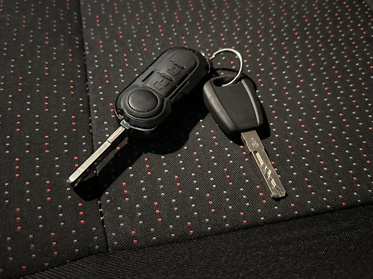 Vehicle Image 19