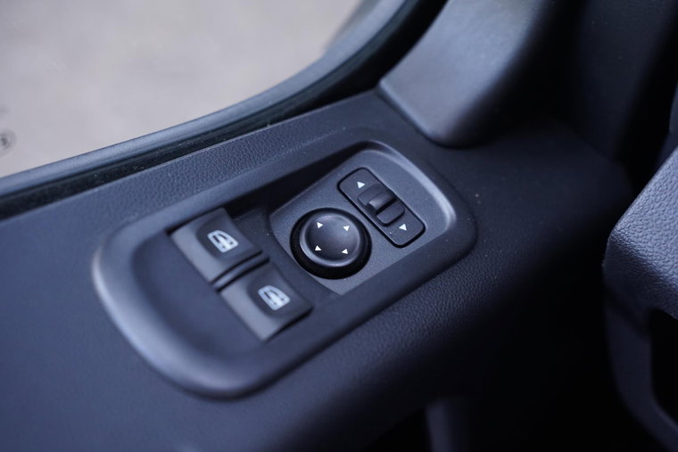 Vehicle Image 37