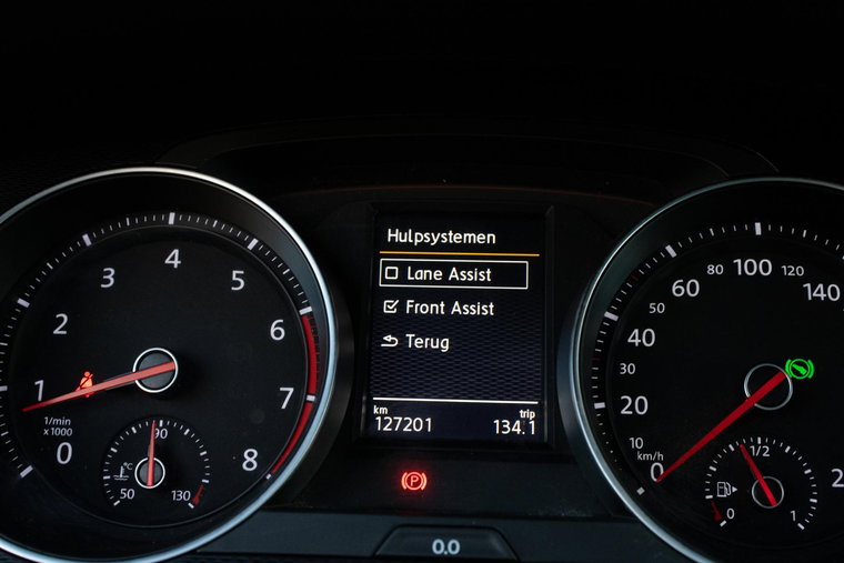 Vehicle Image 12