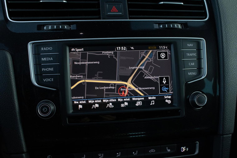 Vehicle Image 21