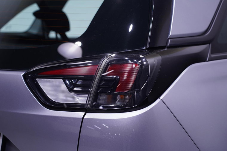 Vehicle Image 13