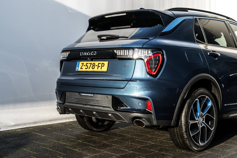Vehicle Image 35