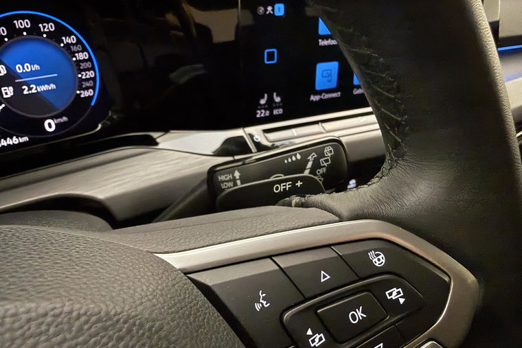 Vehicle Image 24