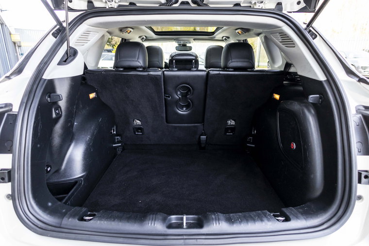 Vehicle Image 14