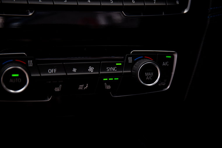 Vehicle Image 26