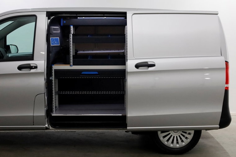 Vehicle Image 13