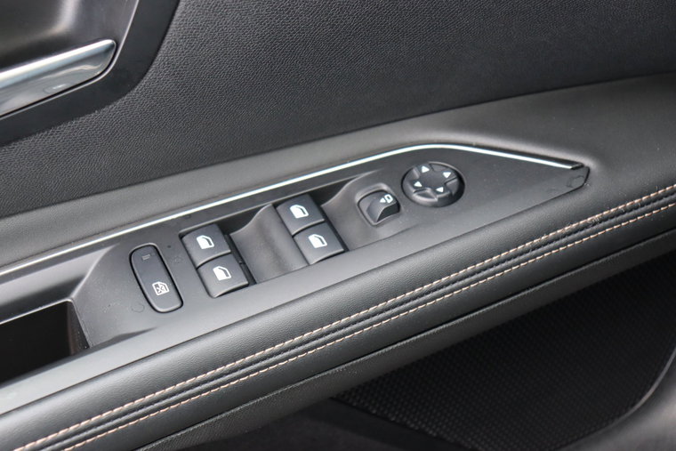 Vehicle Image 26