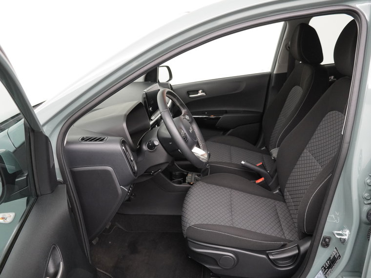 Vehicle Image 19