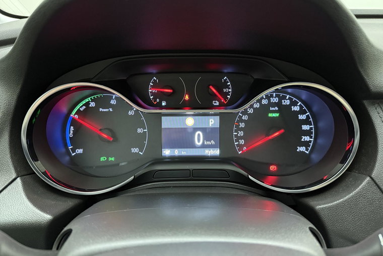 Vehicle Image 25