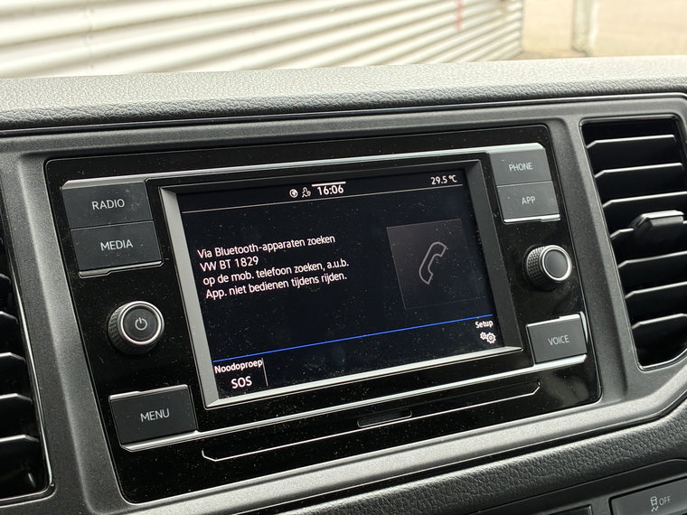 Vehicle Image 27