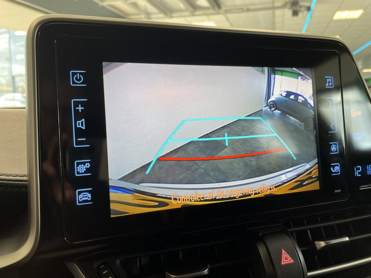 Vehicle Image 18