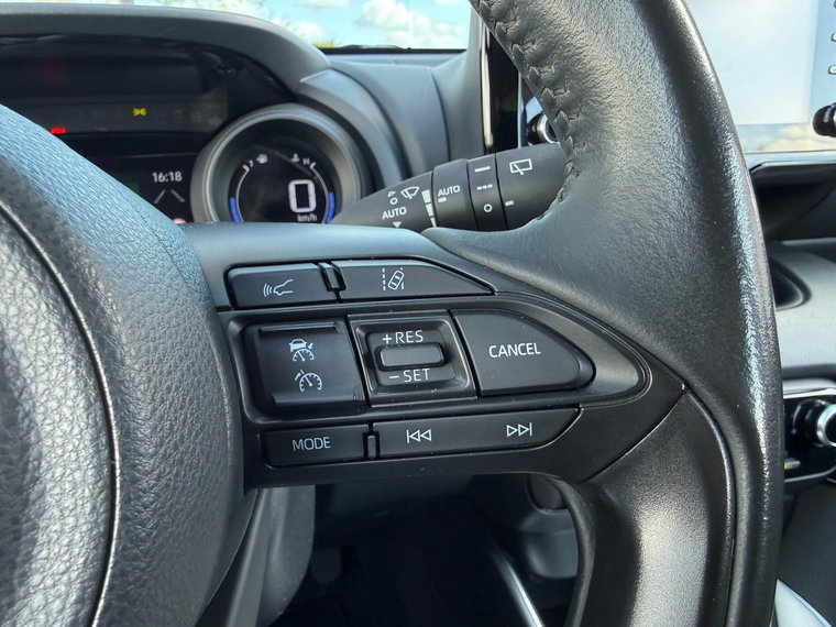 Vehicle Image 17