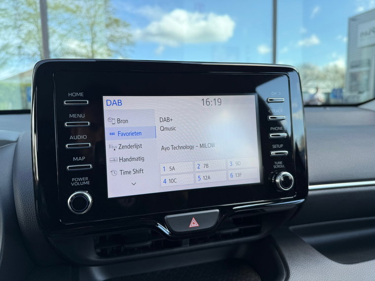 Vehicle Image 33