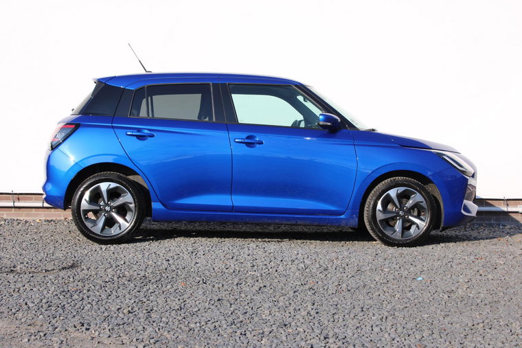 Vehicle Image 13