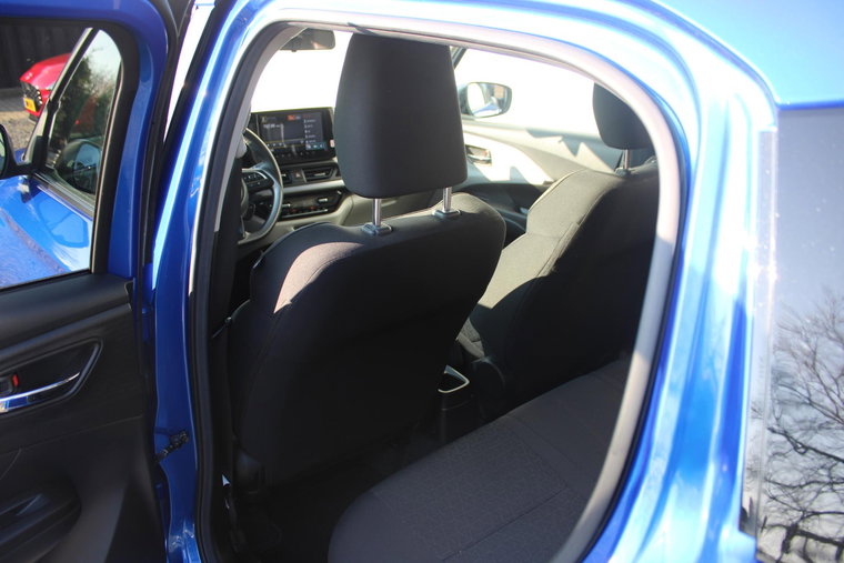 Vehicle Image 30