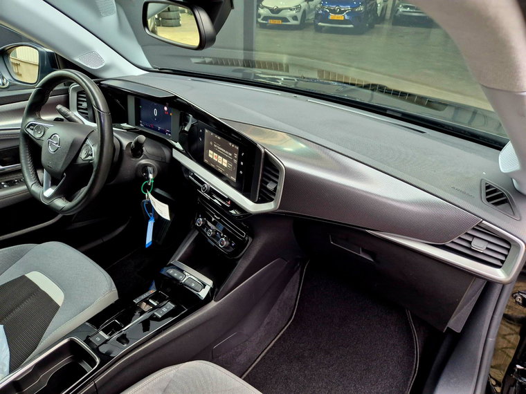 Vehicle Image 36