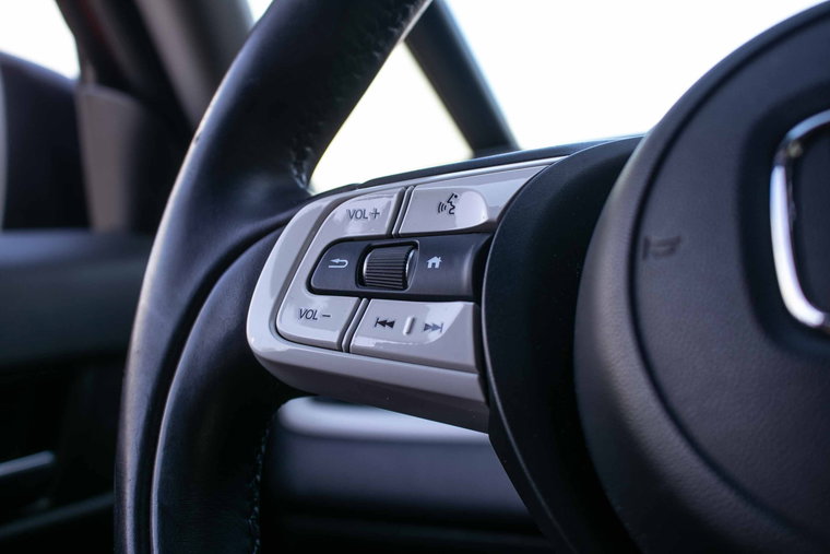 Vehicle Image 35