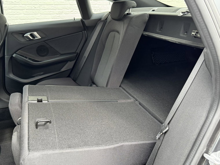 Vehicle Image 33
