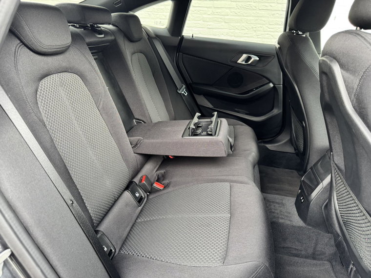 Vehicle Image 35