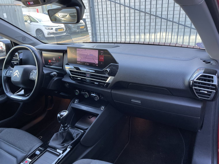 Vehicle Image 31