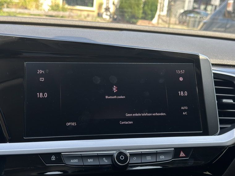 Vehicle Image 33