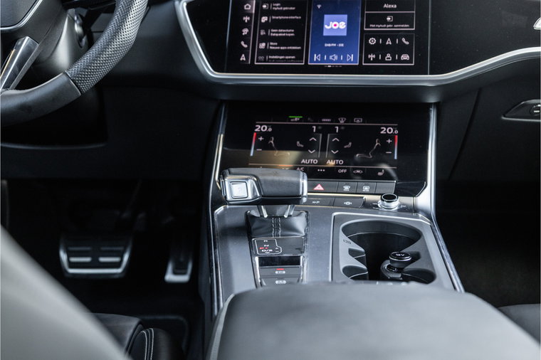 Vehicle Image 22