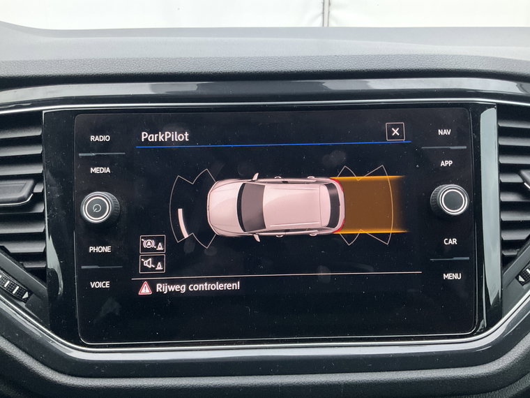 Vehicle Image 32